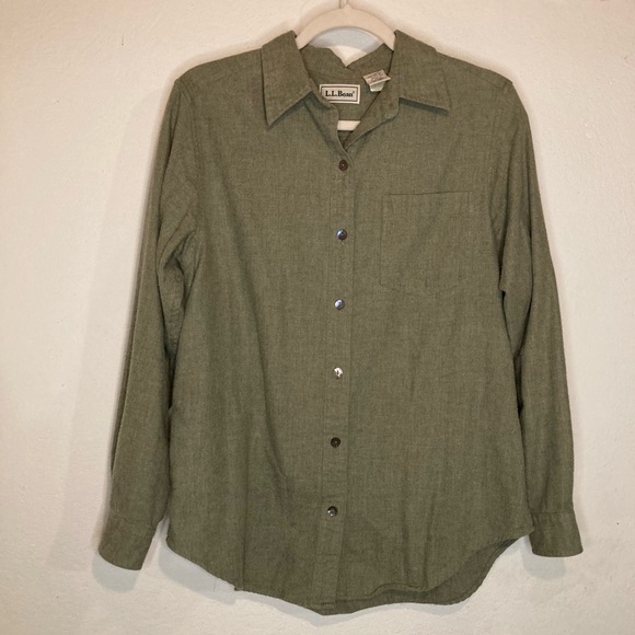LLBean Green Cotton Button Down Long Sleeve Shirt - Picture 1 of 3